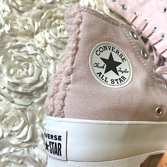 New Converse size 7 high top fuzzy sneakers - Picture 2 of 6